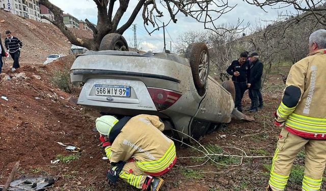 Kahramanmaraş’ta Kontrolden Çıkan Araç Takla Attı