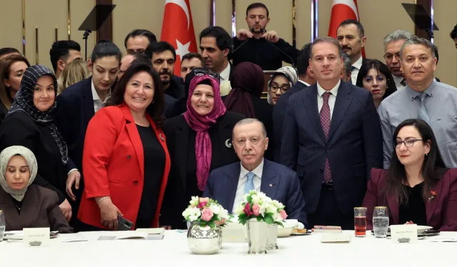 Cumhurbaşkanı Erdoğan: Türkiye'yi Geleceğe Taşıyacak Güç, Nitelikli Eğitimdir