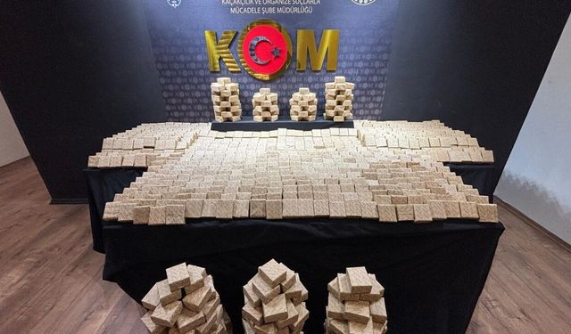 Kahramanmaraş’ta Polis Operasyonu! Yüzlerce Sentetik Hap Ele Geçirildi