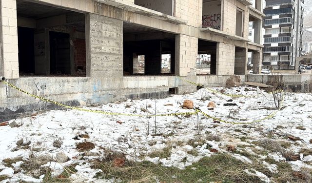 Kahramanmaraş’ta Şüpheli Ölüm: 18 Yaşındaki Genç Kız İnşaatta Bulundu