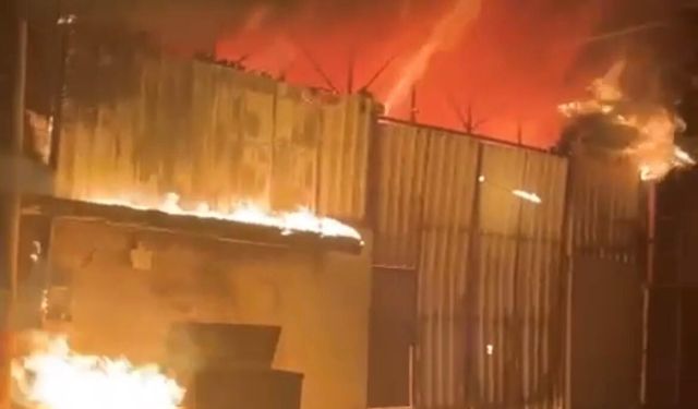 Kahramanmaraş’ta Depo Yangını Paniğe Neden Oldu