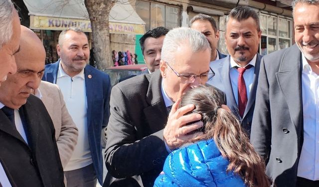 Yeniden Refah Partisi Genel Başkan Yardımcısı Osmanağaoğlu Kahramanmaraş’ta Esnaf ve Vatandaşlarla Buluştu