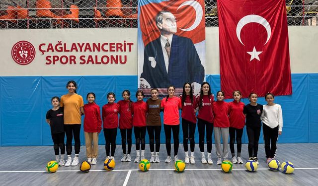 Çağlayancerit Ortaokulu Voleybolda Yarı Finalde!