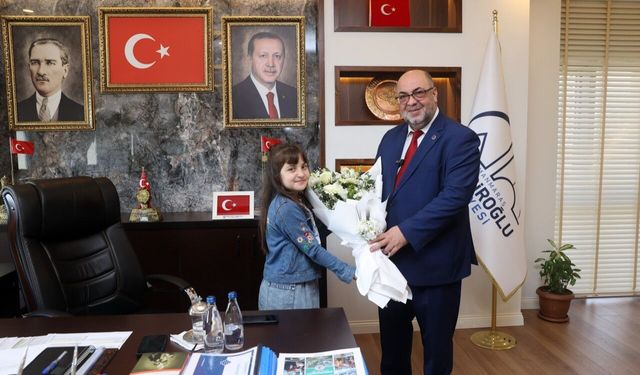 Dulkadiroğlu Belediyesi'nde Başkanlık Makamı Ecrin Nisanur Aşgan’a Emanet