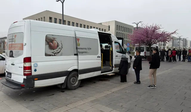 Büyükşehir, Sınav Günü de Özel Gereksinimli Vatandaşları Yalnız Bırakmadı