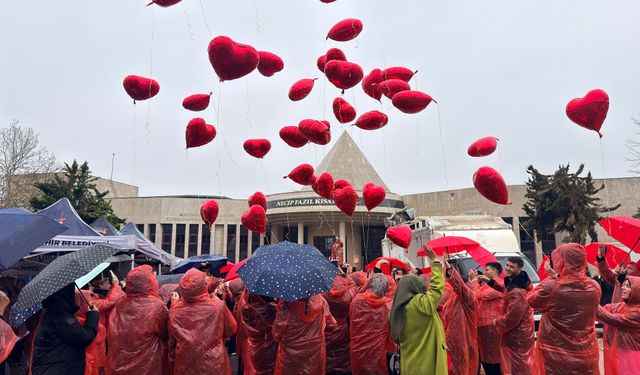 Kahramanmaraş Otizm İçin Yürüdü; Mesajlar Gökyüzüne Bırakıldı