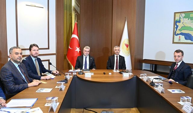 Başkan Görgel ve Vali Ünlüer, Altyapı Firmaları ile Toplantı Gerçekleştirdi