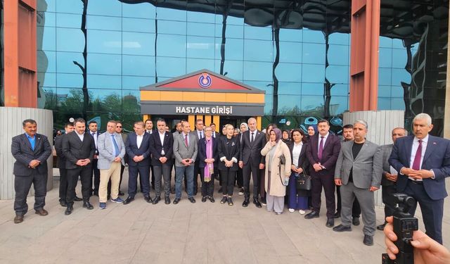 Anahtar Parti Heyeti Hastanedeki Evlatlarımızı Ziyaret Ettiler!