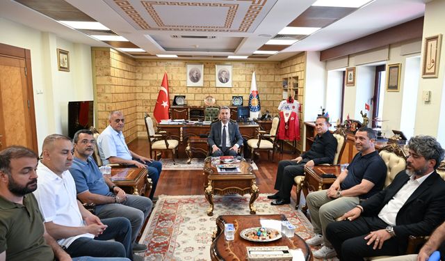 KSÜ'de Öğretmen Ayla Kara ve Öğrenciler İçin Anlamlı Buluşma