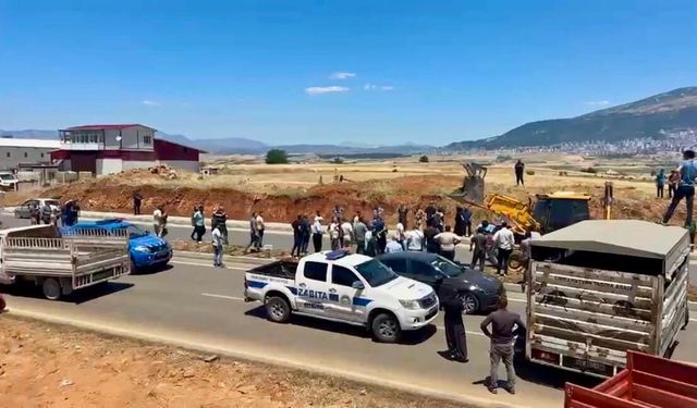 Kahramanmaraş’ta Batı Köyleri Yolu Ulaşıma Kapatıldı