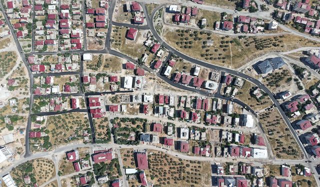 Büyükşehir, Dulkadiroğlu’nda Asfalt Mesaisini Kesintisiz Sürdürüyor