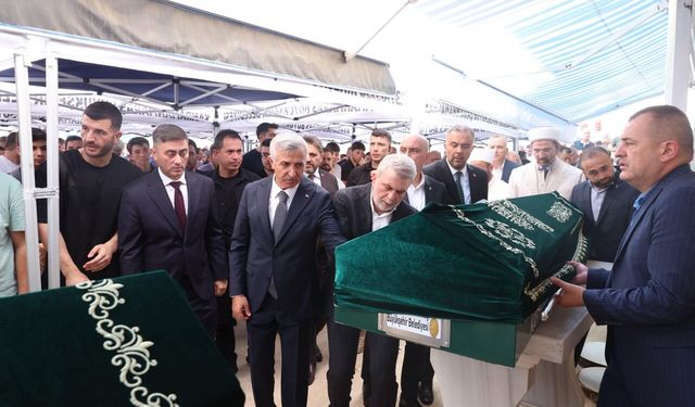 Yangında Hayatını Kaybeden Vatandaşlar Son Yolculuğuna Uğurlandı