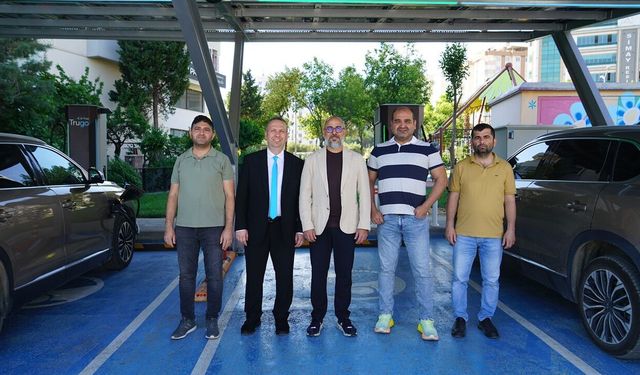 Büyükşehir’in Elektrikli Araç Şarj Altyapısına Trugo’dan Büyük Övgü