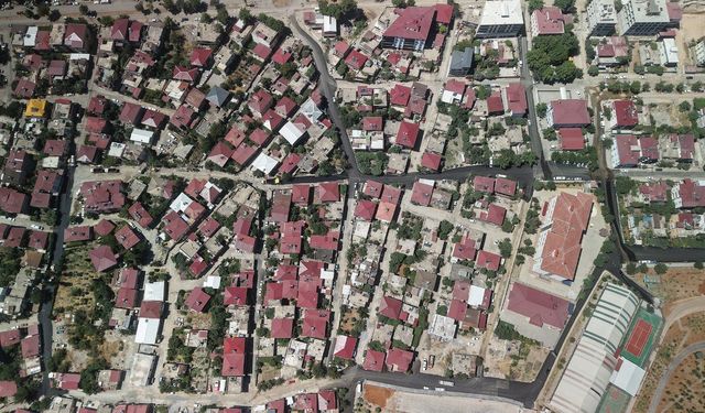 Büyükşehir, Asfalt Mesaisine Durmaksızın Devam Ediyor