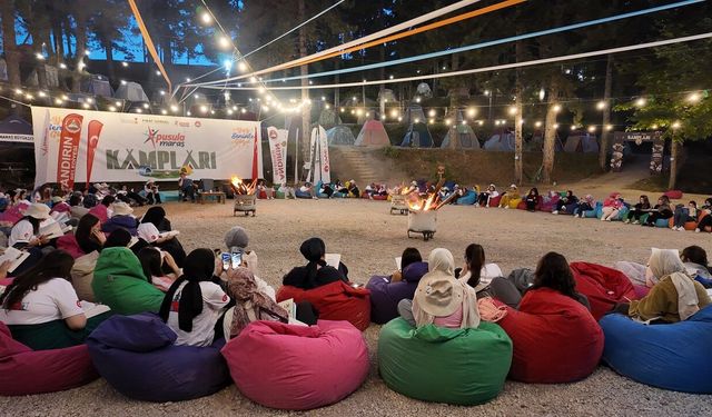 Pusula Maraş Gençleri Doğada Edebiyatla Buluşturdu