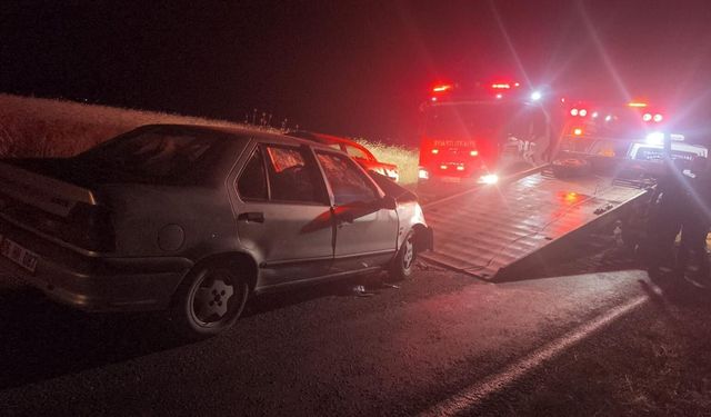 Kahramanmaraş'ta İki Otomobil Çarpıştı: 5 Yaralı