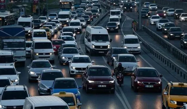 7 Ayda 1,17 Milyon Taşıt Trafiğe Çıktı... Gri Renk Halen Tercih Sebebi