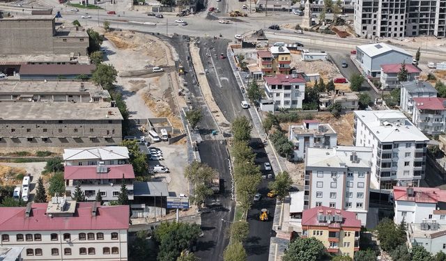Lütfi Köker Bulvarı’nda Yenileme Sürüyor