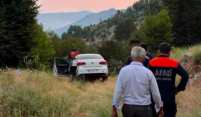 Kahramanmaraş'ta Araçta Mahsur Kalan Baba ve Kızı Kurtarıldı