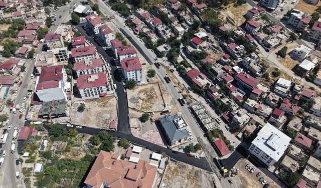 Büyükşehir, Dulkadiroğlu Ballıca’da Asfalt Mesaisini Durmaksızın Sürdürüyor