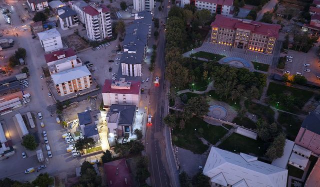 Elbistan Pınarbaşı Caddesi Büyükşehir’in Çalışmalarıyla Tertemiz