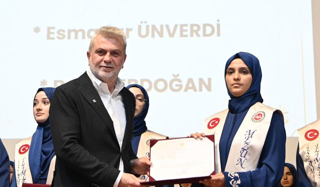 Başkan Görgel, 70 Hafızın Mezuniyet Sevincine Ortak Oldu