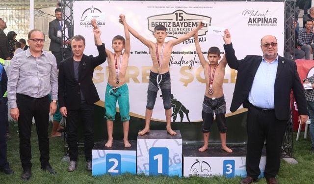 Bertiz’de Er Meydanı Şenlendi: 15. Geleneksel Baydemirli Güreş Festivali’ne Yoğun İlgi