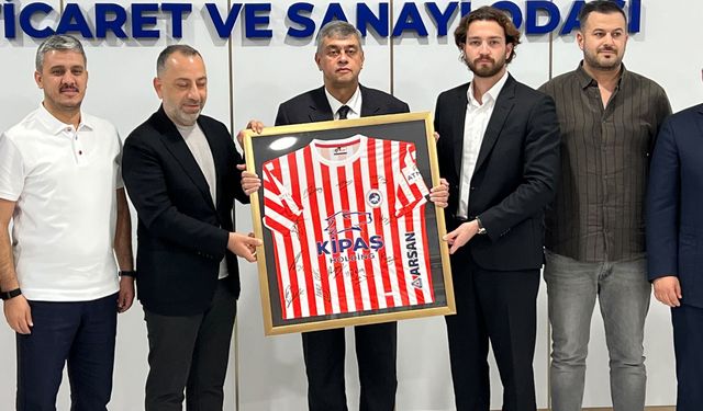 Mahmut Arıkan’dan İstiklalspor’a 100 Bin Dolarlık Destek