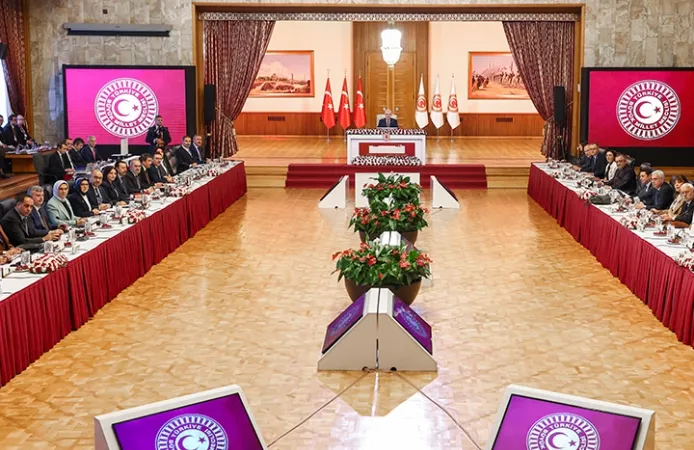 Tarihi Komisyon Toplanıyor... Raporda Son Rötuşlar