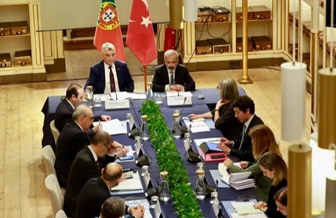 Bakan Bolat, Portekiz'de Dışişleri Bakanı Rangel ile Görüştü