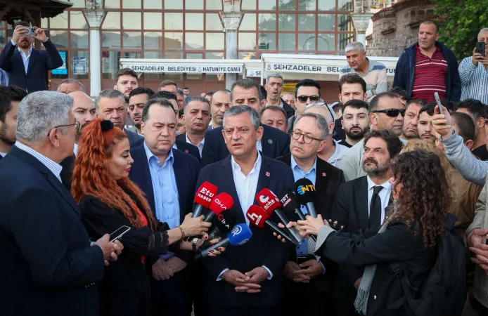 Özgür Özel'den Erken Seçim ve Kurultay Vurgusu!