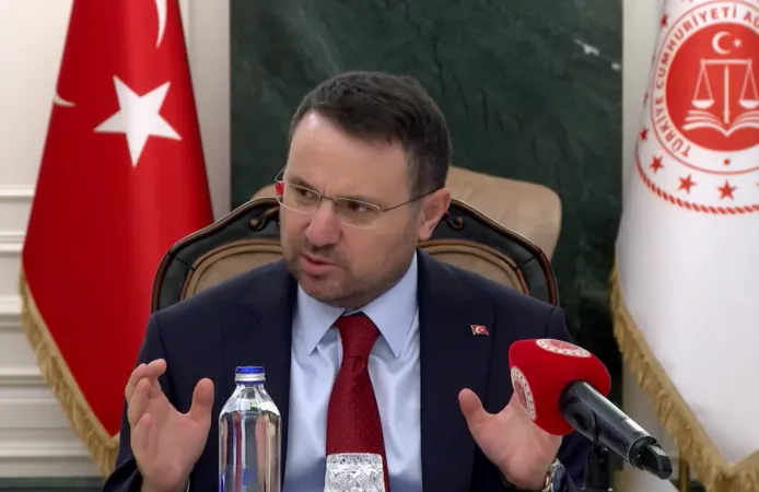 Fon Soruşturmalarında 5'inci Dalga... 34 Şüpheli Hakkında Gözaltı
