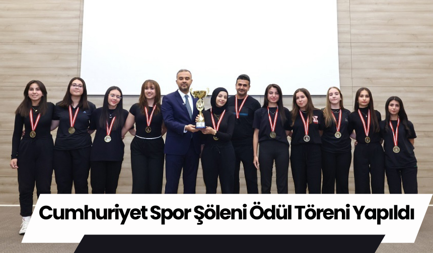 Cumhuriyet Spor Şöleni Ödül Töreni Yapıldı