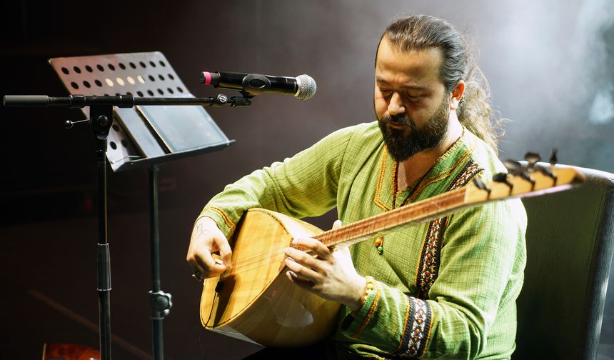 Güçlü ve Pehlivan KAFUM’da Türkü Ziyafeti Sundu