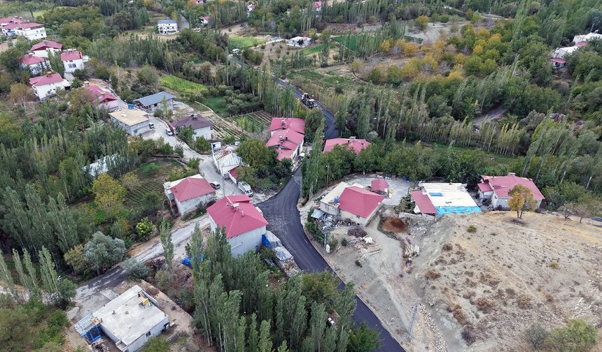 Çağlayancerit’te Büyükşehir’den 65 Milyonluk Yol Yatırımı