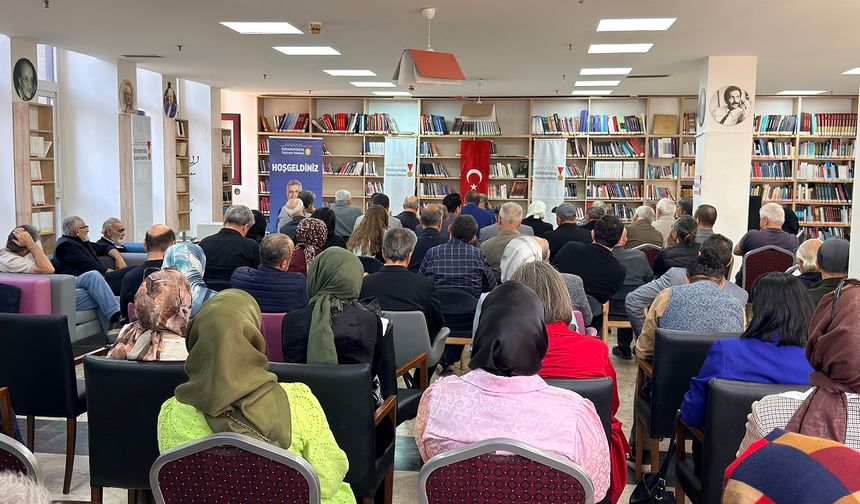 Edebiyatın Başkentinde Edebiyatın Ustası Konuşuldu