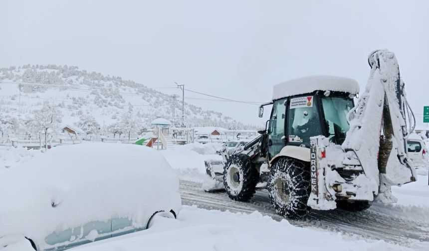 İlçelerde Kar Temizliği İçin Büyükşehir Sahada