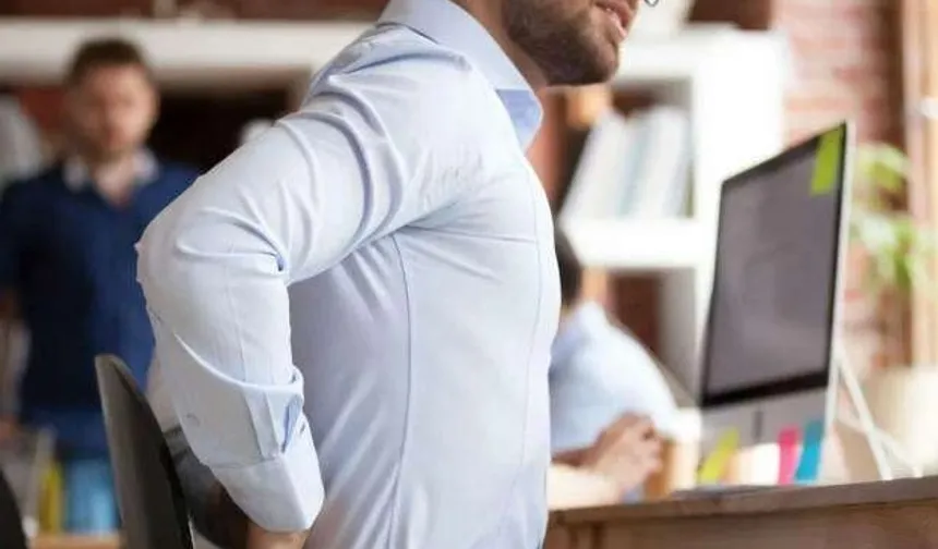 Ofis Çalışanlarına Uyarı! Hareketsiz Yaşam Omurga Sağlığını Tehdit Ediyor