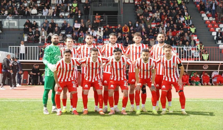 İstiklalspor Fethiyespor’u 4-0’la Sahadan Sildi