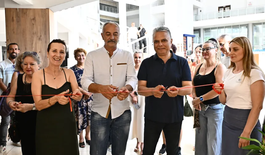 'Sessiz Kalan Evler' Sanatseverlerle Buluştu