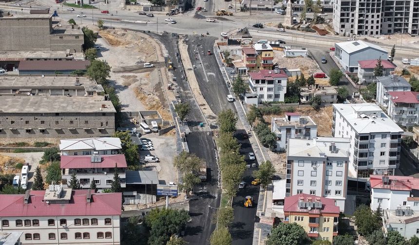 Lütfi Köker Bulvarı’nda Yenileme Sürüyor