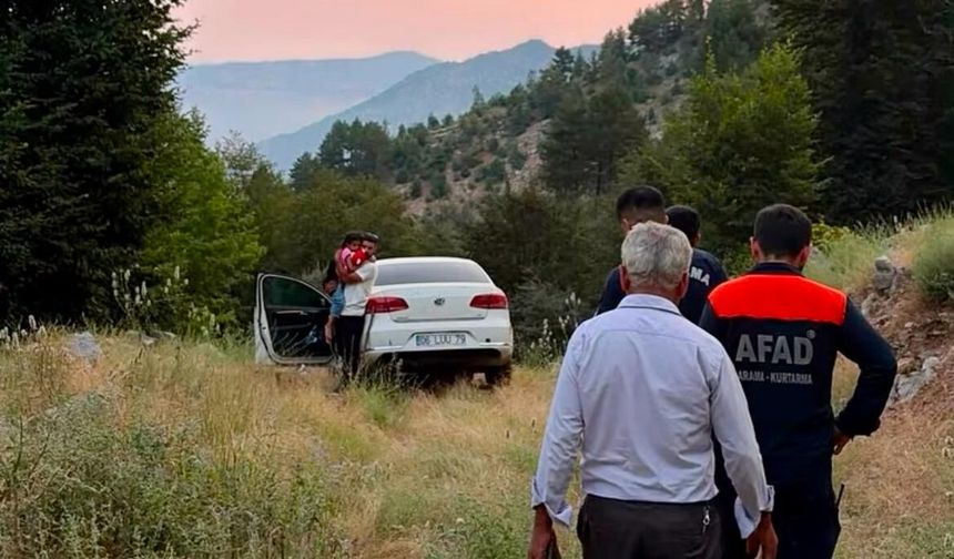 Kahramanmaraş'ta Araçta Mahsur Kalan Baba ve Kızı Kurtarıldı