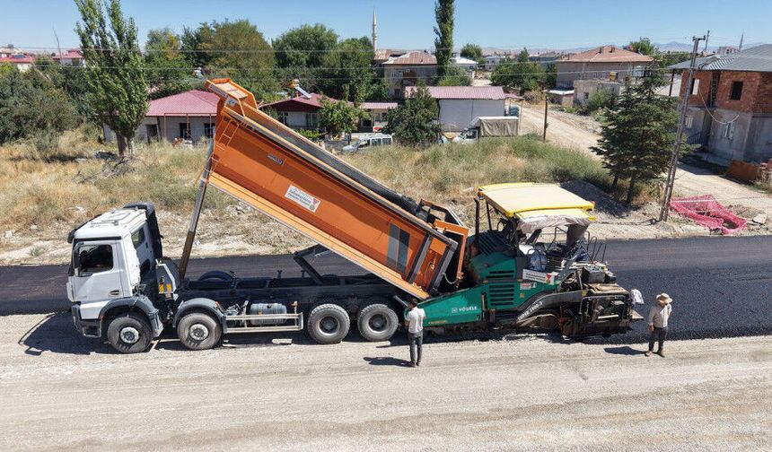 Büyükşehir’den Elbistan’ın Ulaşımına Güç Katacak Bir Asfalt Yatırımı Daha