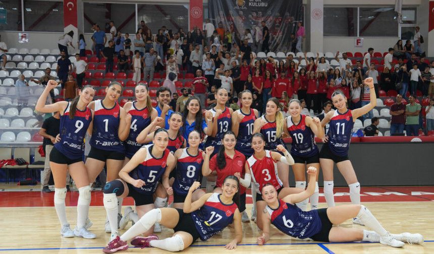 Büyükşehir’in Sultanları Lige Fırtına Gibi Başladı