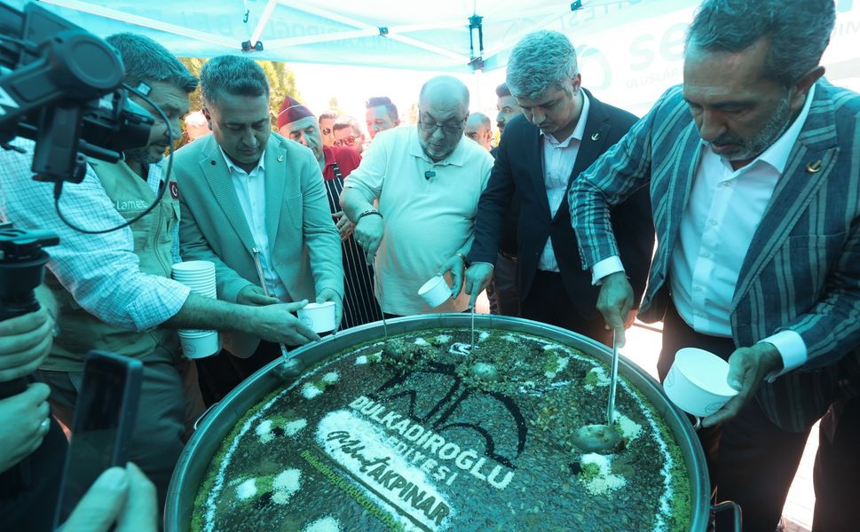 Dulkadiroğlu’nda Aşure Bereketi Paylaşıldı