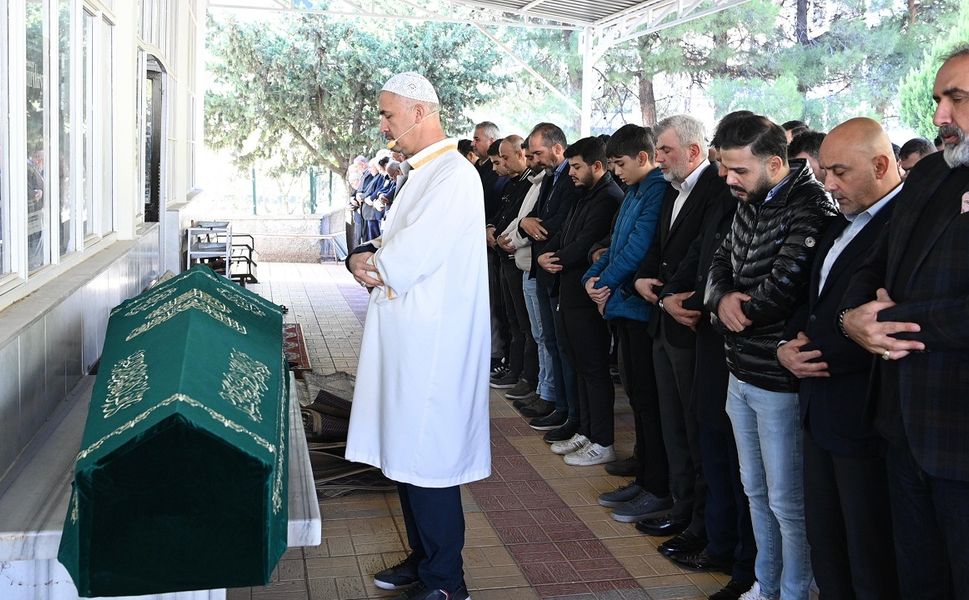 Başkan Görgel, Büyükşehir Personeli Zülkif Katmış’ın Cenaze Törenine Katıldı