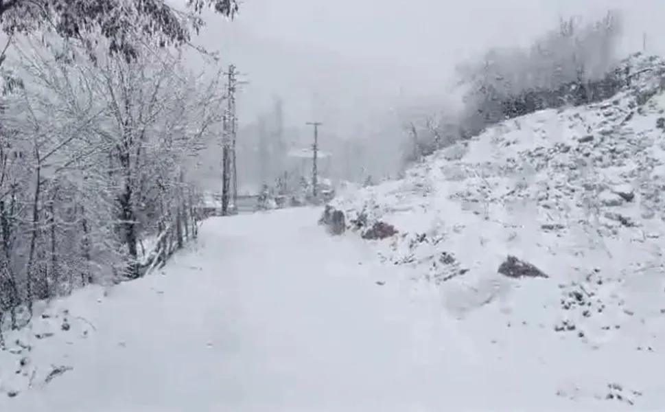 Kahramanmaraş’ta Kuzey İlçelerde Kar, Kent Merkezinde Sağanak Yağış Etkili Oldu