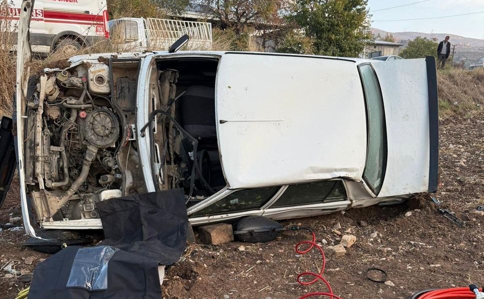 Kahramanmaraş’ta Devrilen Otomobil Sürücüsü Hayatını Kaybetti