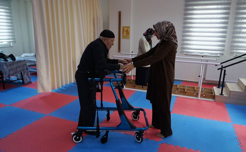 Büyükşehir Aktif Yaşam Merkezi’nde Sağlık, Eğitim ve Destek Bir Arada