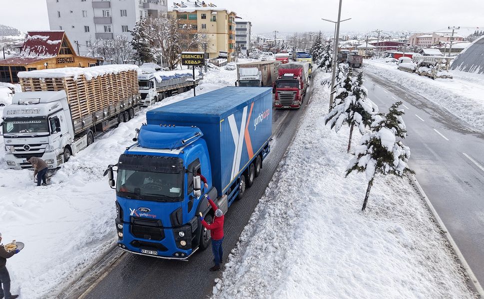 Eksi 10 Derecede Gönülleri Isıtan Dayanışma